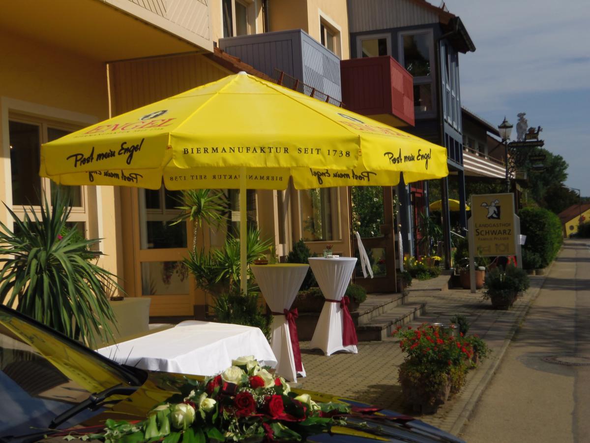 Landgasthof Schwarz Windsbach Exterior foto